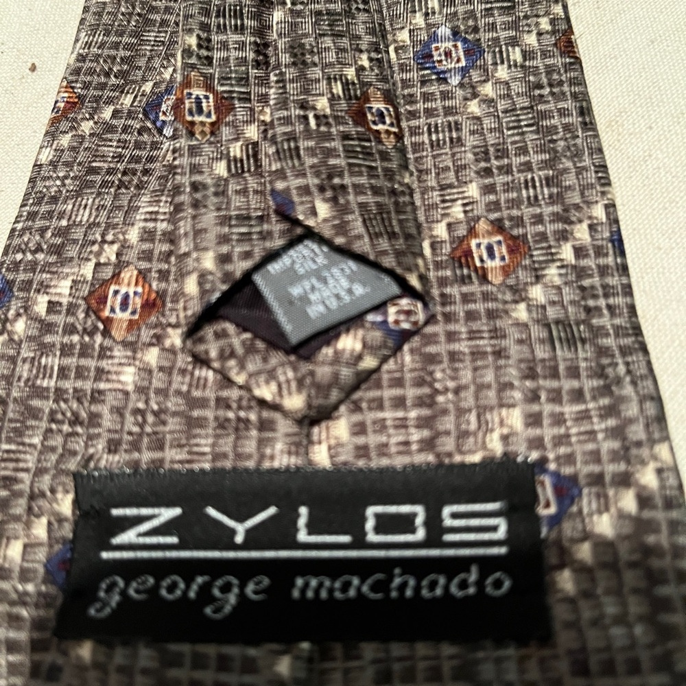 Gray Patterned Tie